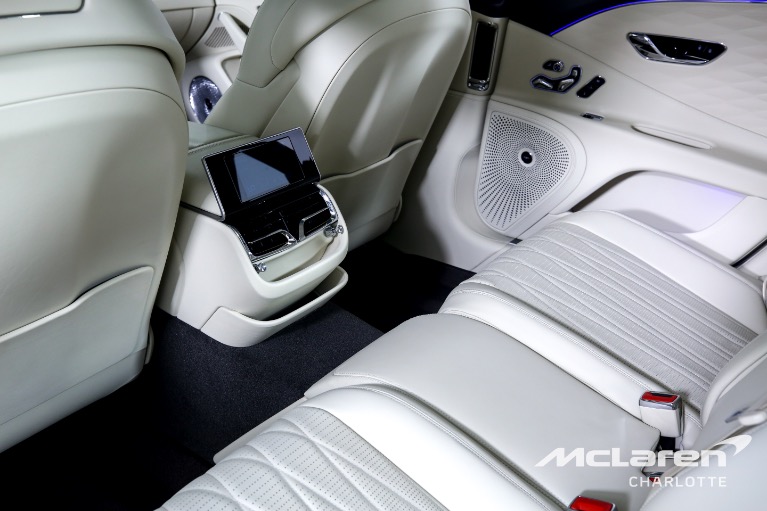 Used-2022-Bentley-Flying-Spur-W12