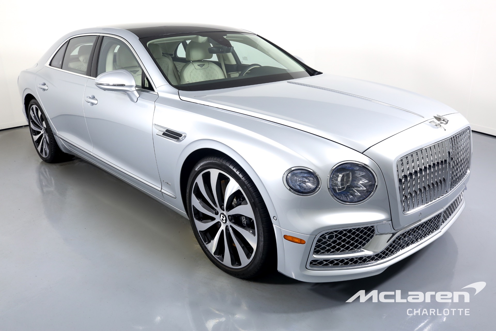 Used 2022 Bentley Flying Spur W12 | Charlotte, NC