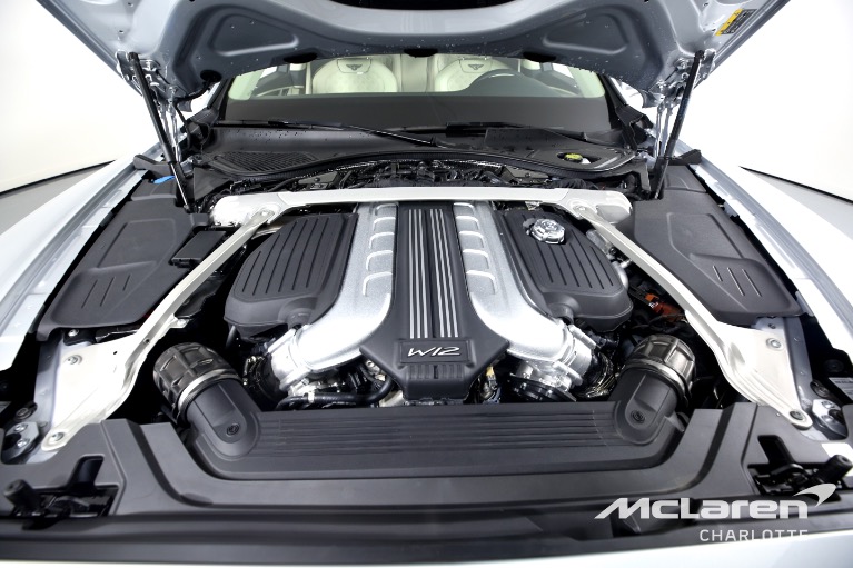 Used-2022-Bentley-Flying-Spur-W12