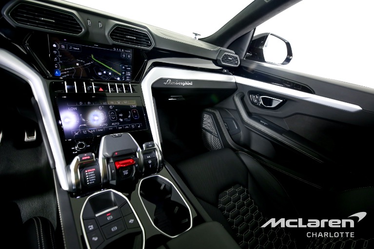 Used-2021-Lamborghini-Urus