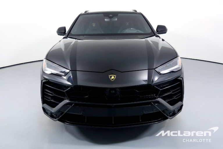 Used-2021-Lamborghini-Urus