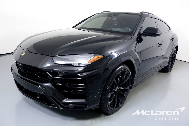 Used-2021-Lamborghini-Urus