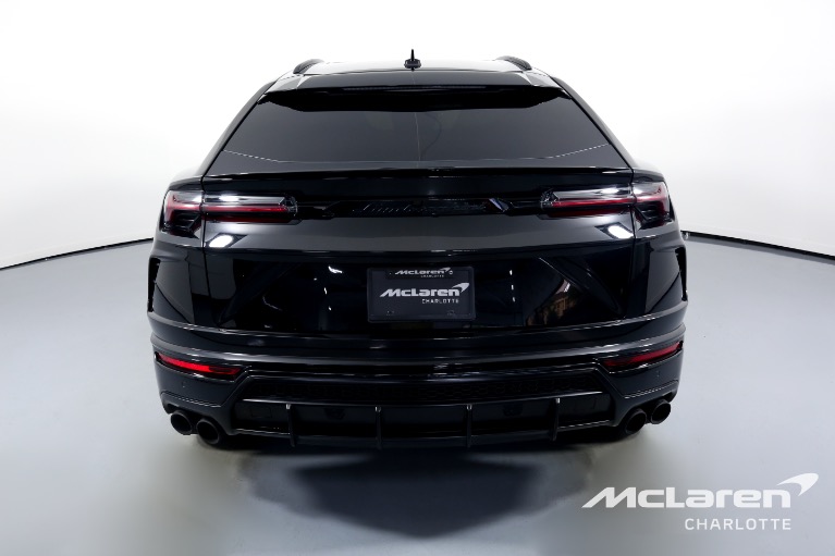 Used-2021-Lamborghini-Urus