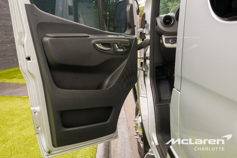 Used-2022-Mercedes-Benz-Sprinter-3500XD-AIRSTREAM