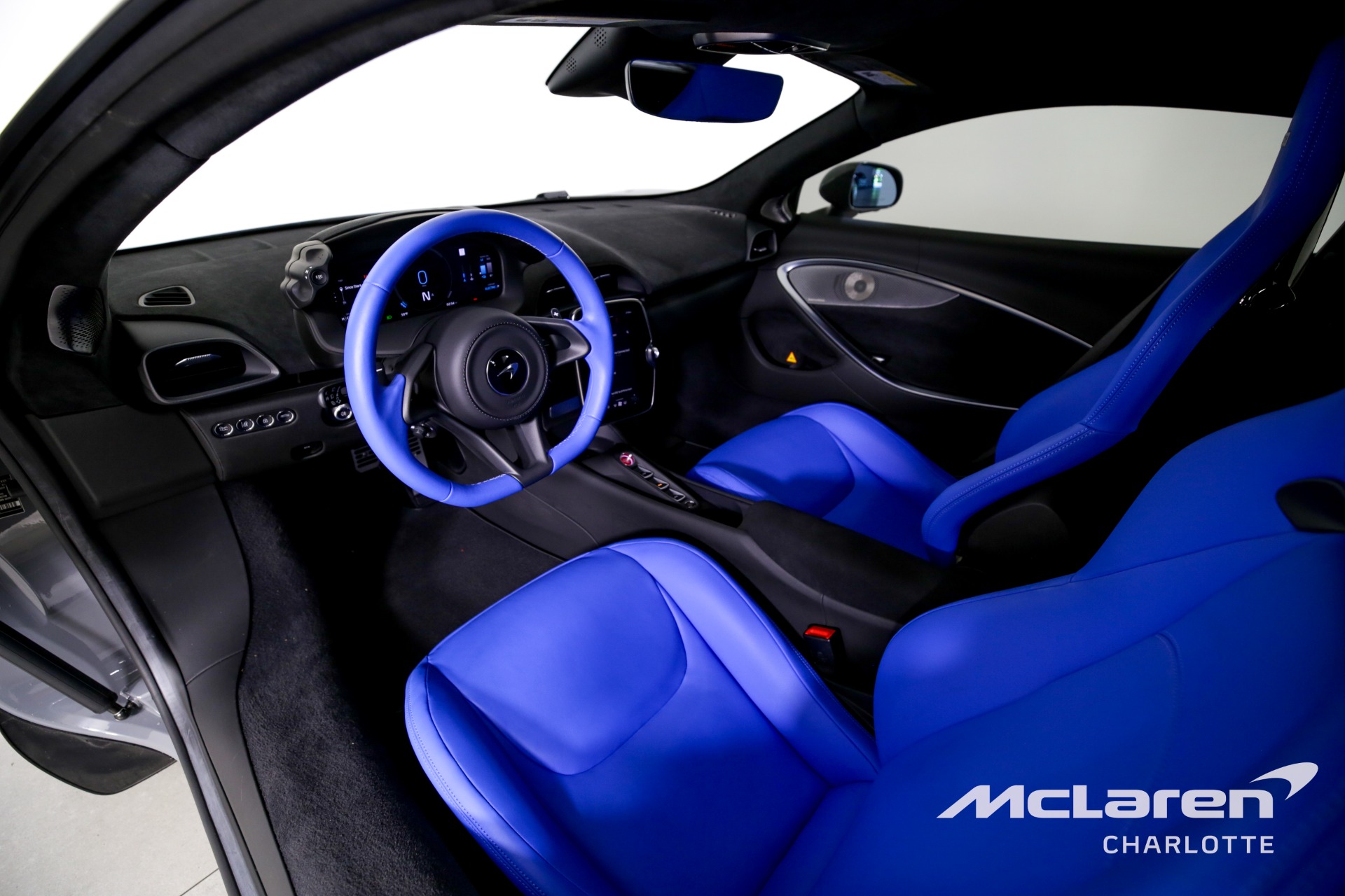 Used 2023 McLaren Artura | Charlotte, NC