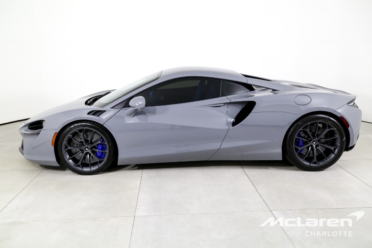 Used-2023-McLaren-Artura