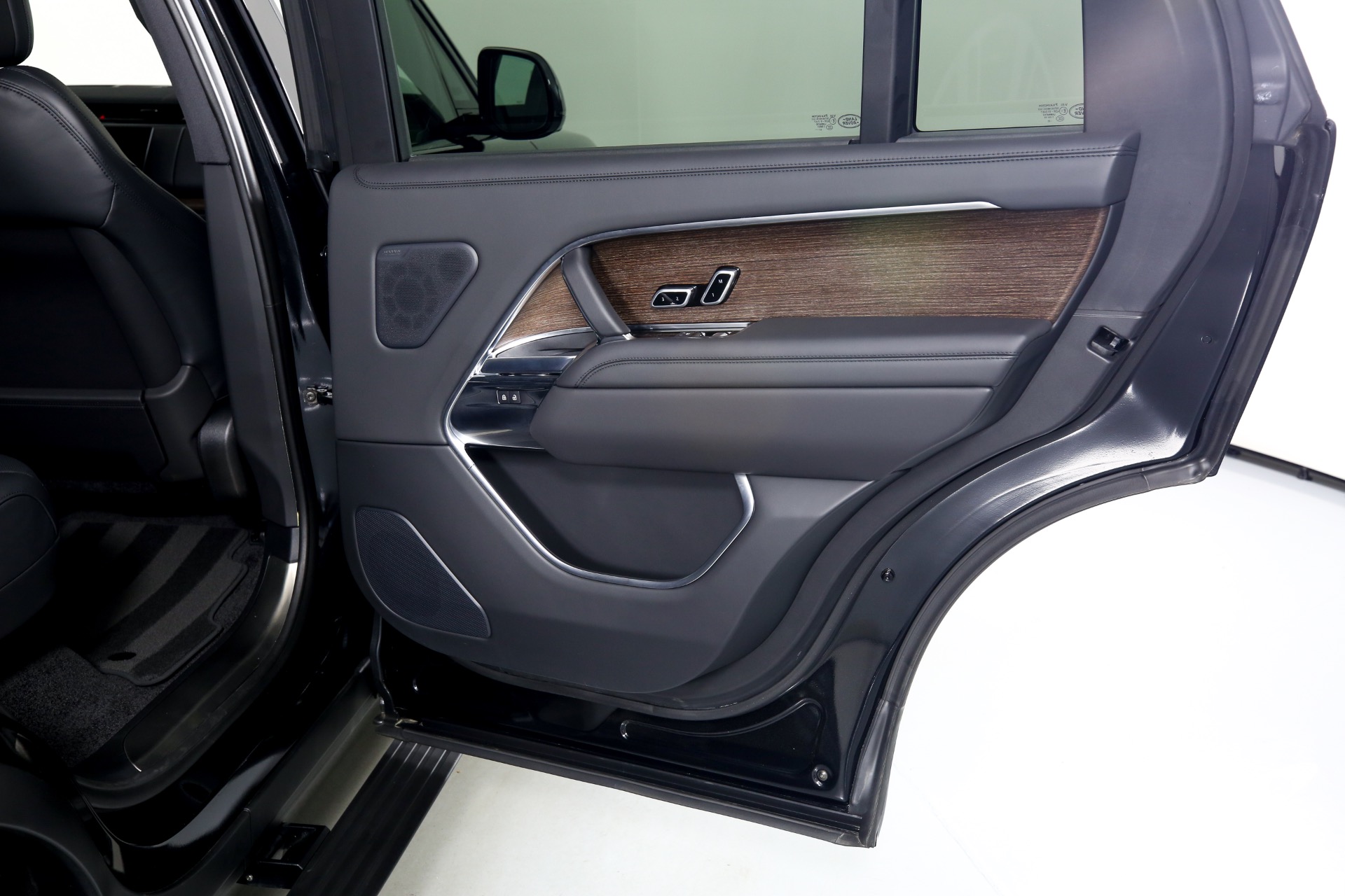 Used 2023 Land Rover Range Rover P400 SE LWB | Charlotte, NC