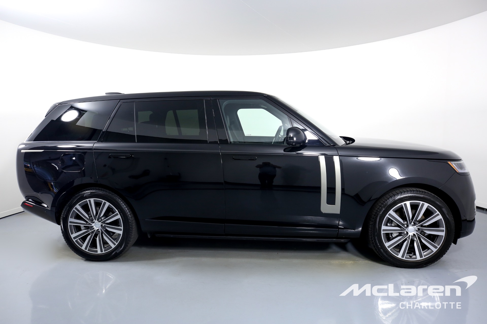 Used 2023 Land Rover Range Rover P400 SE LWB | Charlotte, NC