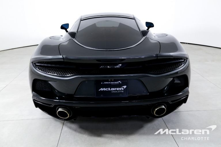 New-2023-McLaren-GT