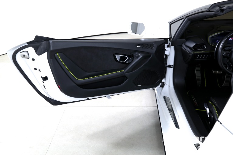 Used-2020-Lamborghini-Huracan-LP-610-2-EVO-Spyder