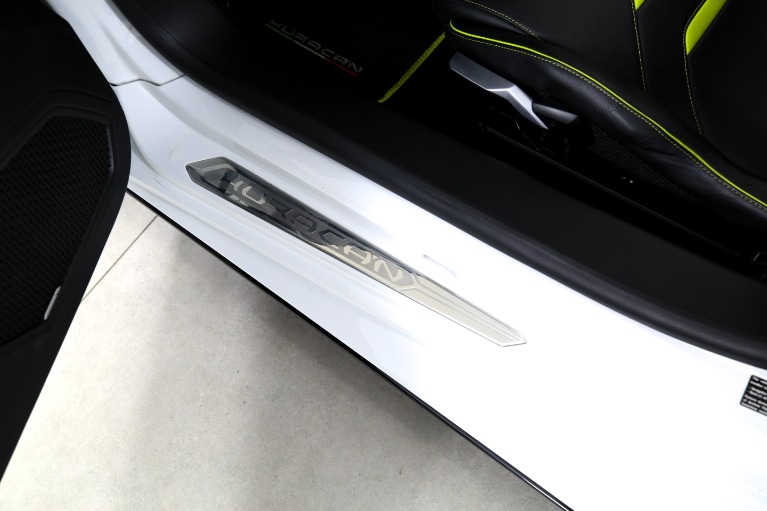 Used-2020-Lamborghini-Huracan-LP-610-2-EVO-Spyder