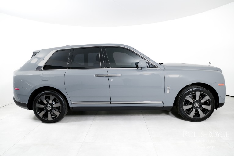 Used-2023-Rolls-Royce-Cullinan