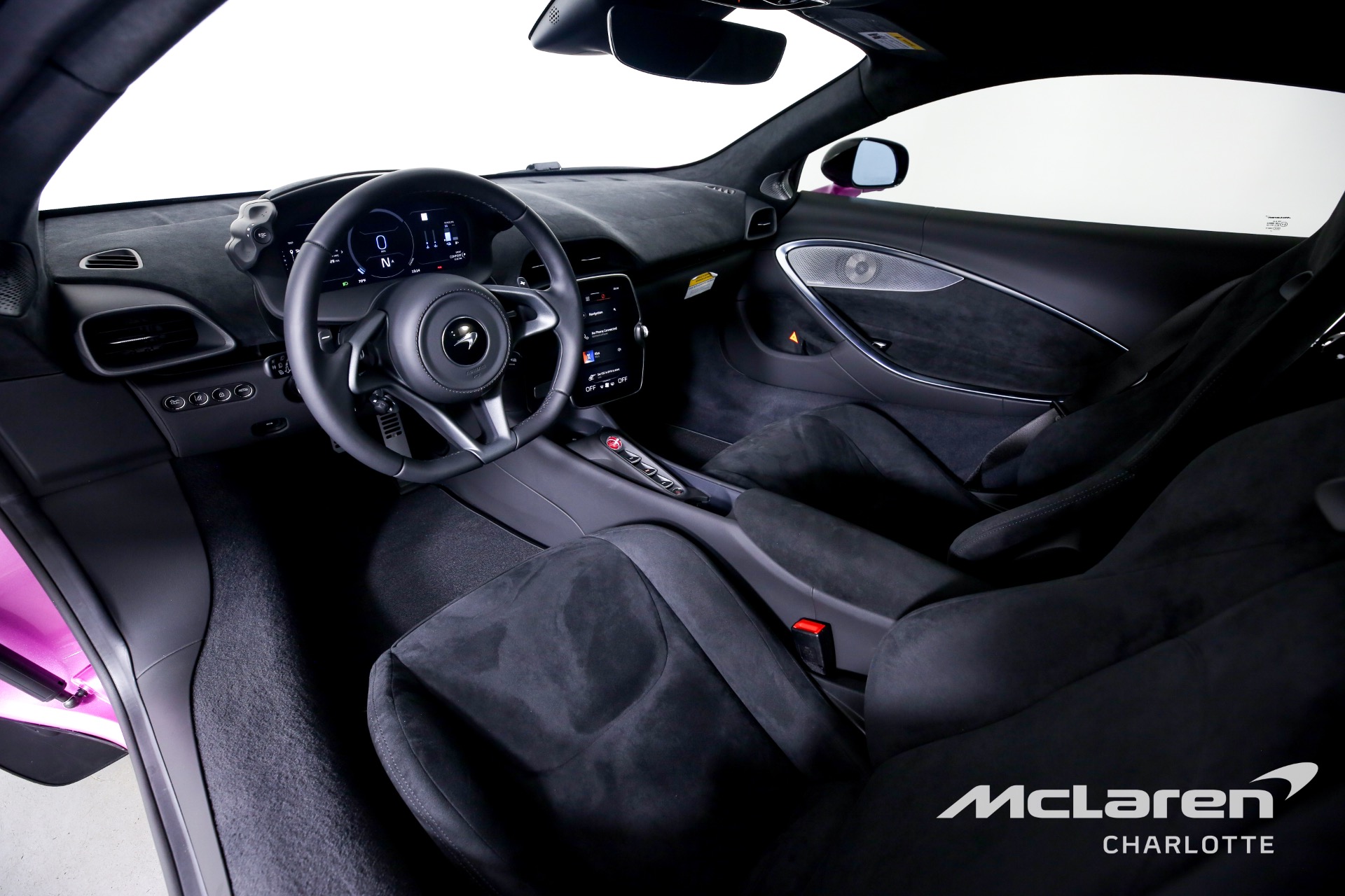 New 2023 McLaren Artura | Charlotte, NC