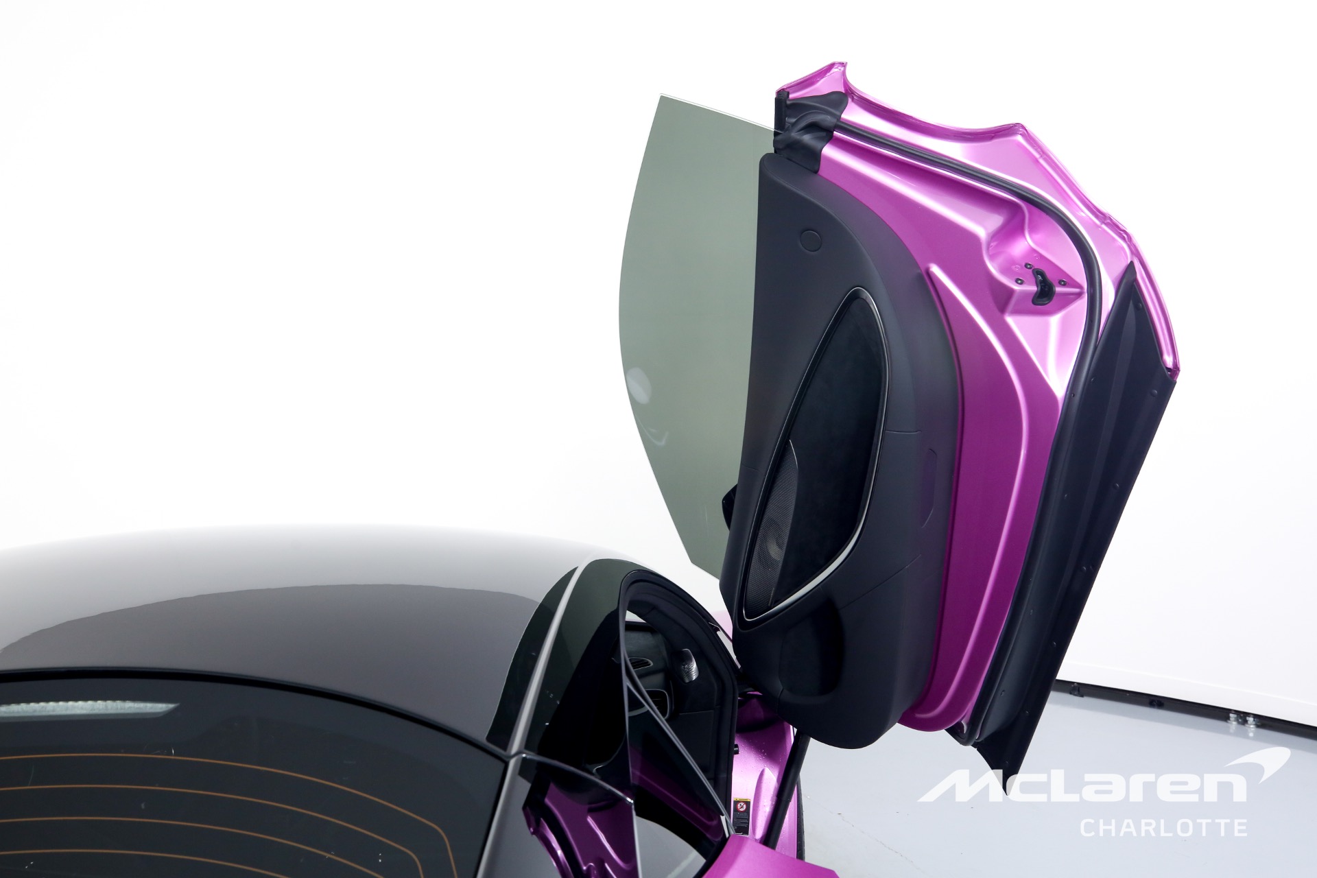 New 2023 McLaren Artura | Charlotte, NC