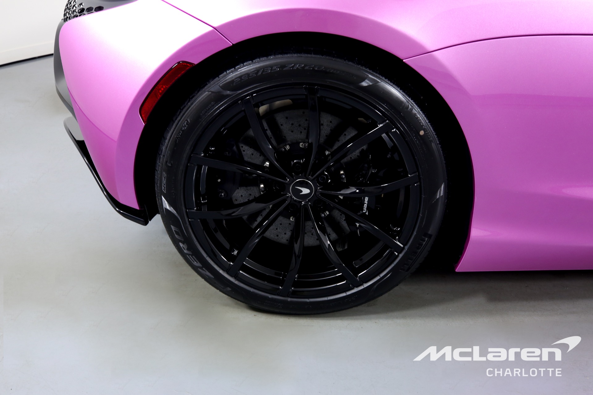 New 2023 McLaren Artura | Charlotte, NC
