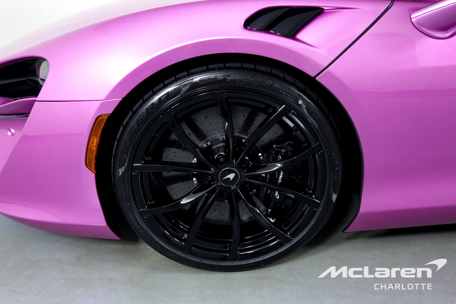 New 2023 McLaren Artura | Charlotte, NC