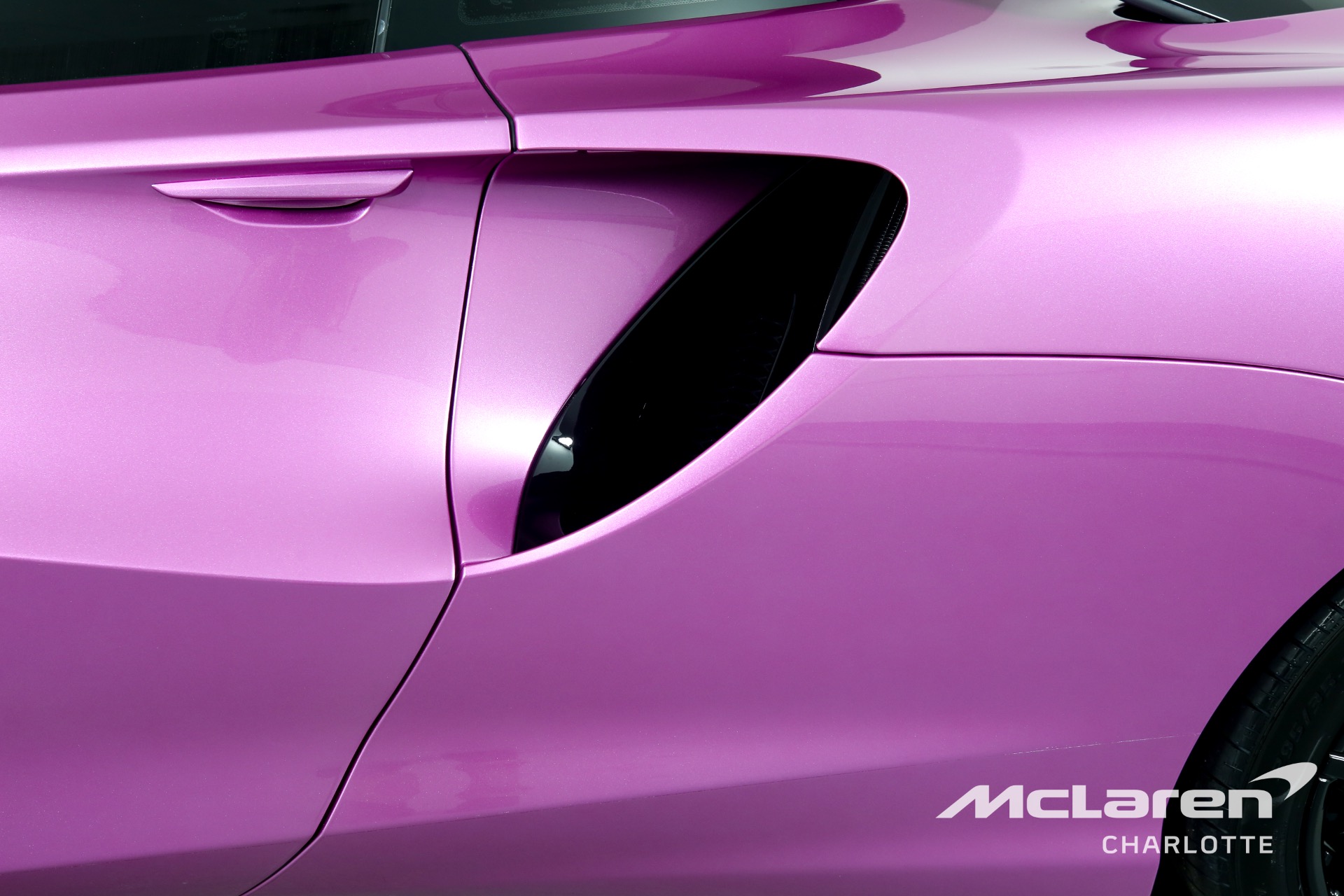 New 2023 McLaren Artura | Charlotte, NC