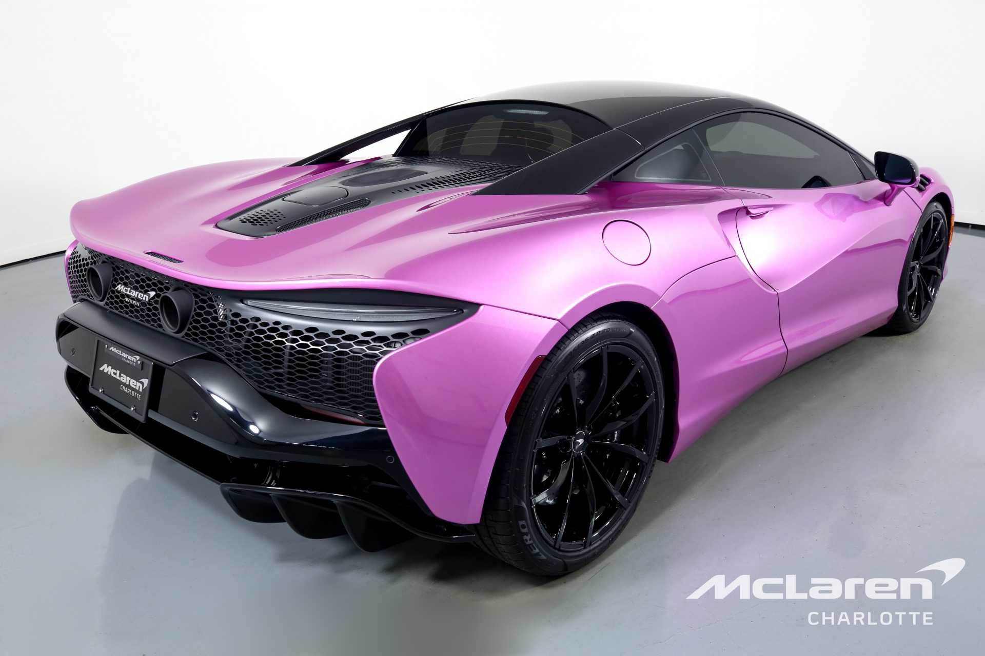 New 2023 McLaren Artura | Charlotte, NC