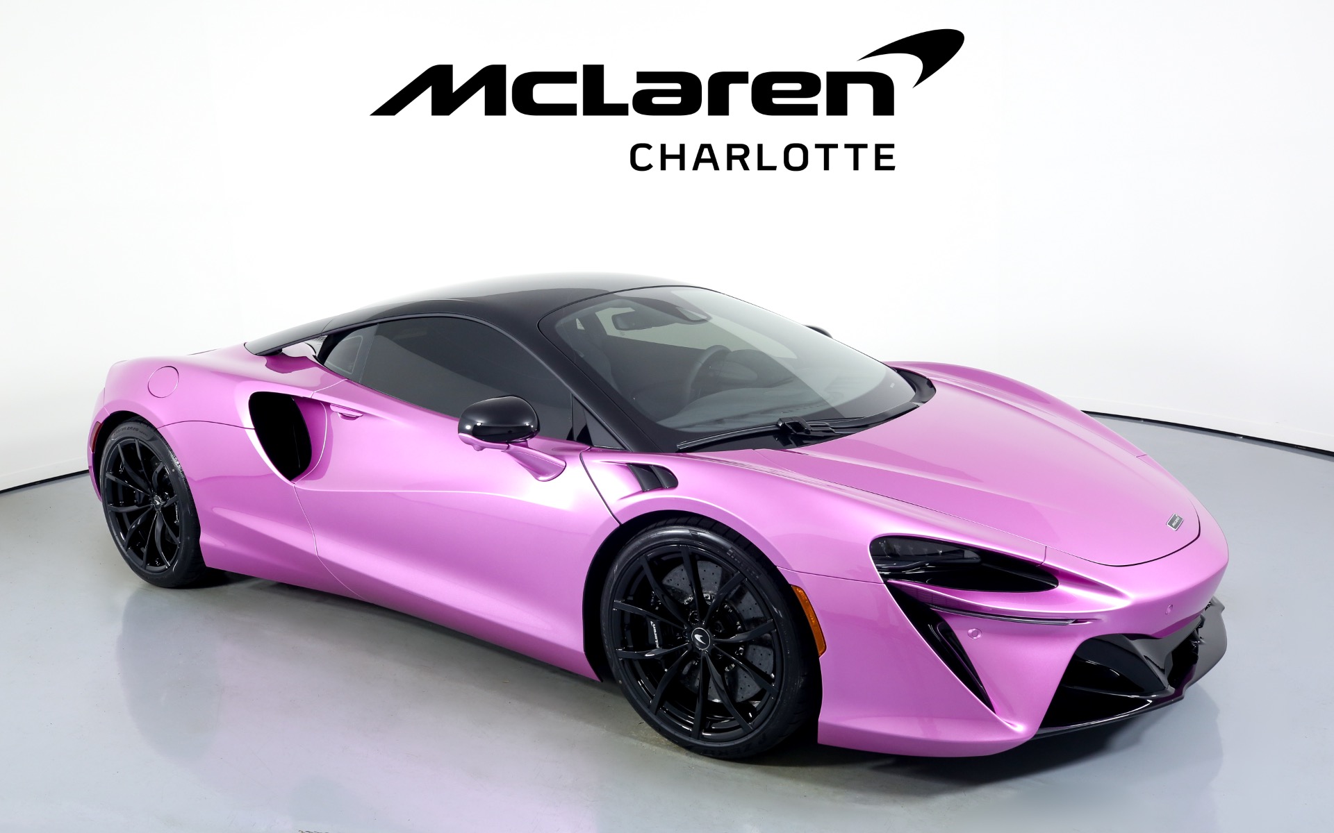 New 2023 McLaren Artura | Charlotte, NC