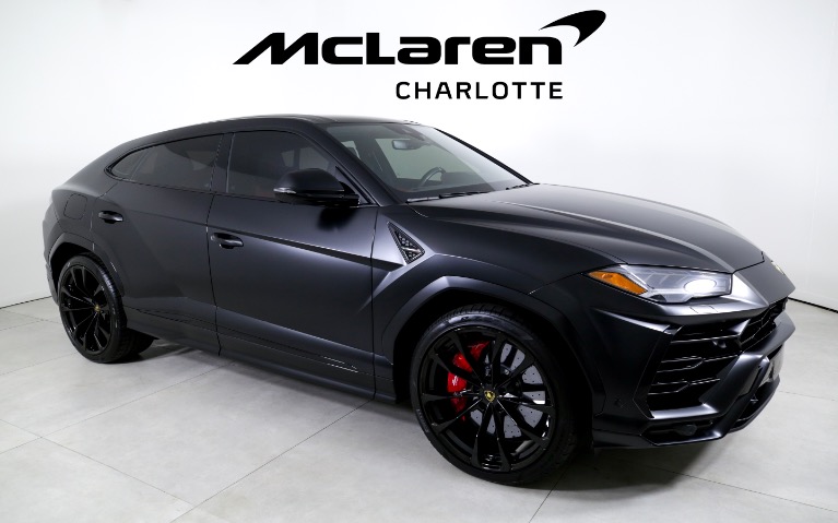 Used-2022-Lamborghini-Urus