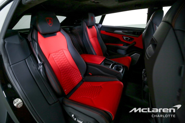 Used-2022-Lamborghini-Urus