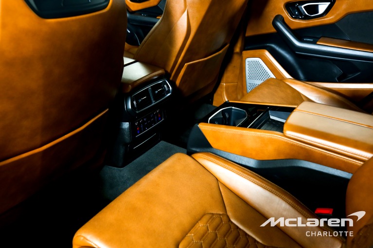 Used-2019-Lamborghini-Urus