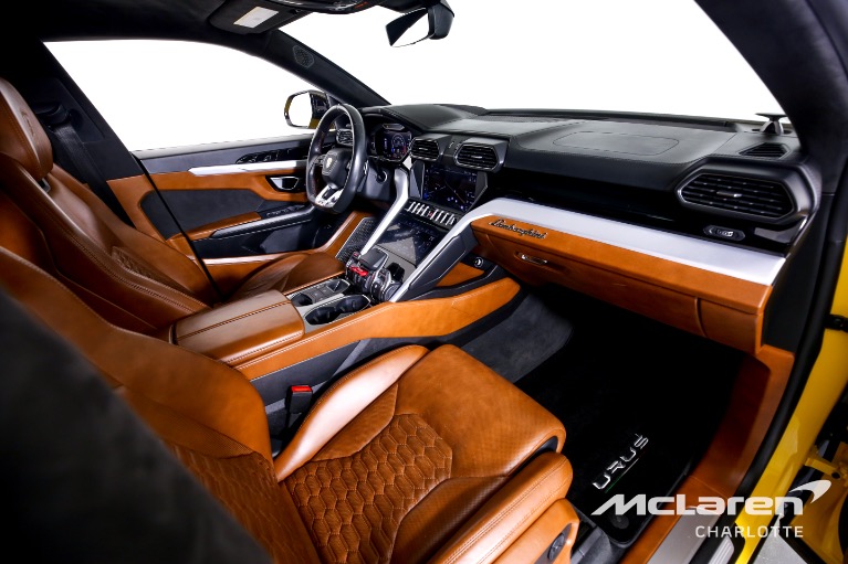 Used-2019-Lamborghini-Urus