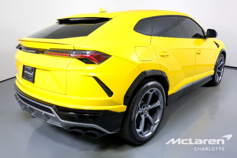 Used-2019-Lamborghini-Urus