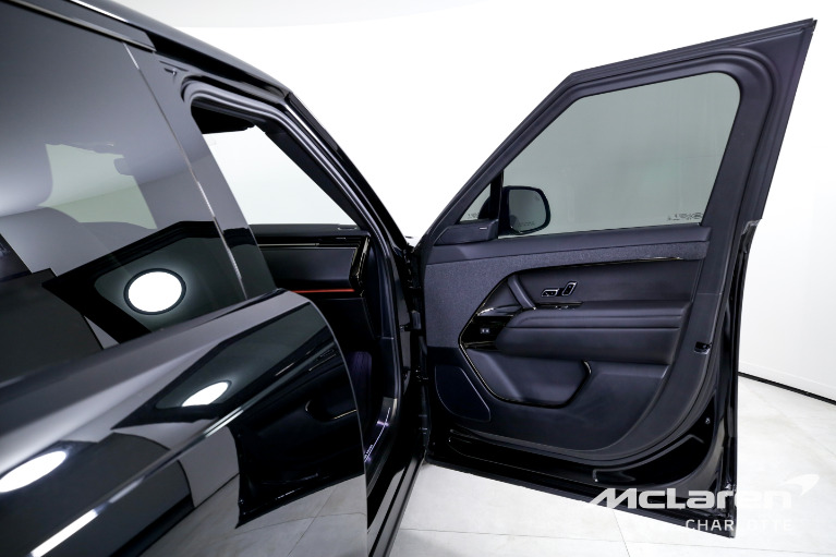 Used-2023-Land-Rover-Range-Rover-Sport-P400-Dynamic-SE