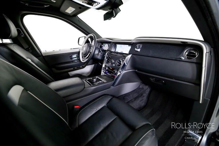 Used-2023-Rolls-Royce-Cullinan