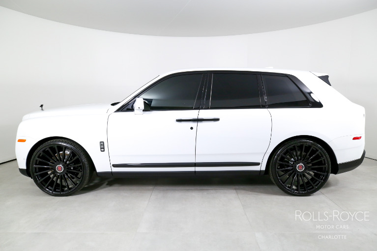 Used-2023-Rolls-Royce-Cullinan