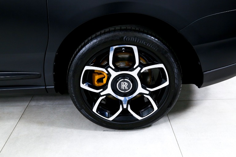 Used-2023-Rolls-Royce-Cullinan