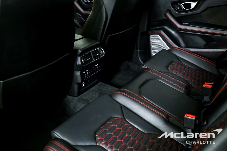 Used-2022-Lamborghini-Urus