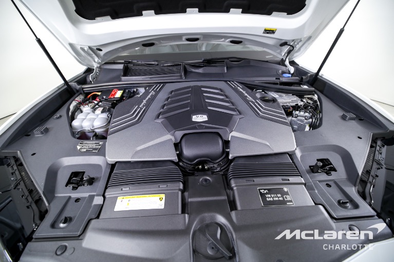Used-2022-Lamborghini-Urus