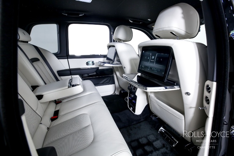 Used-2023-Rolls-Royce-Cullinan