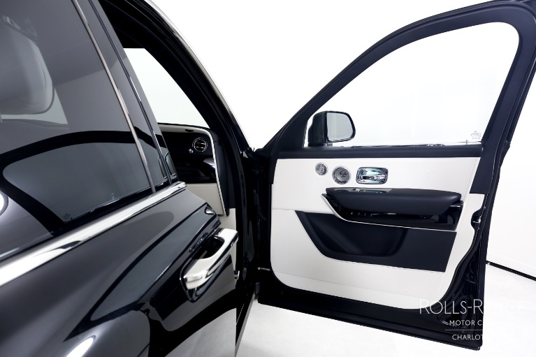 Used-2023-Rolls-Royce-Cullinan