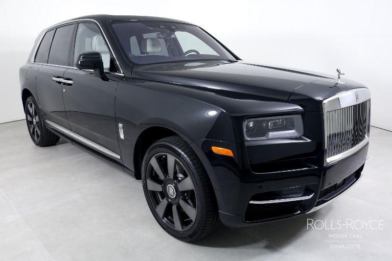Used-2023-Rolls-Royce-Cullinan