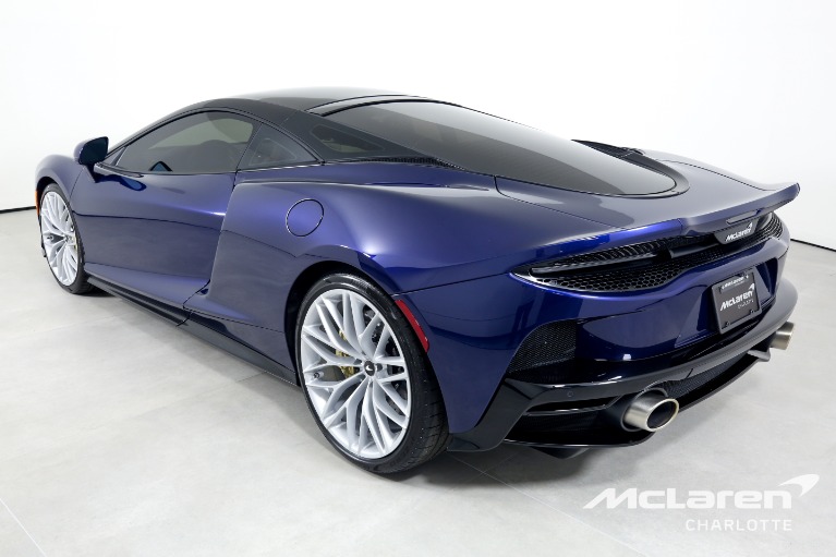New-2023-McLaren-GT