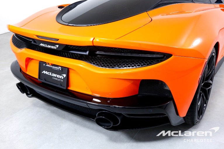 New-2023-McLaren-GT