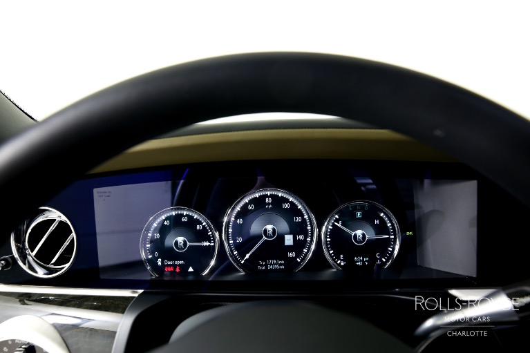 Used-2023-Rolls-Royce-Ghost