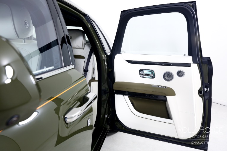 Used-2023-Rolls-Royce-Ghost
