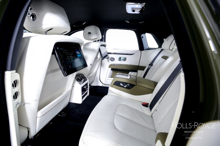 Used-2023-Rolls-Royce-Ghost