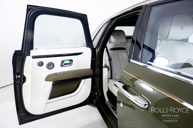 Used-2023-Rolls-Royce-Ghost
