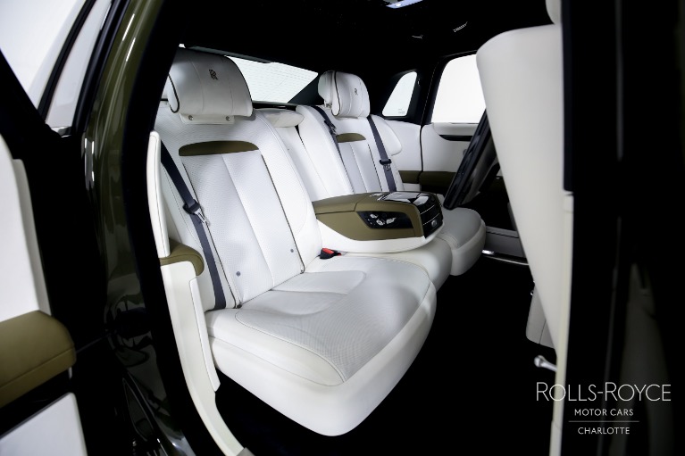 Used-2023-Rolls-Royce-Ghost