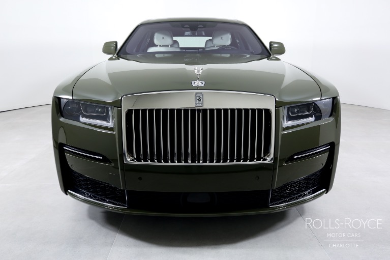 Used-2023-Rolls-Royce-Ghost