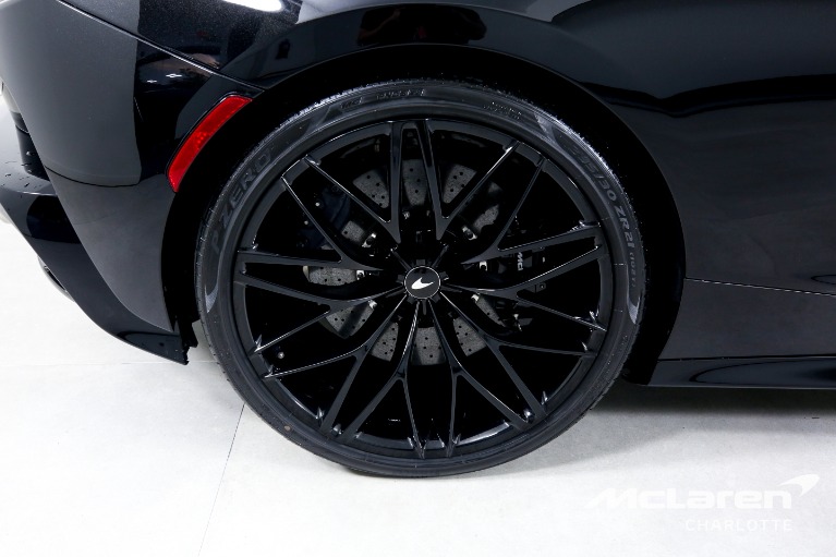 New-2023-McLaren-GT