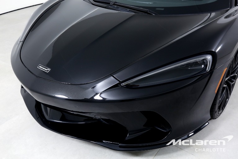 New-2023-McLaren-GT