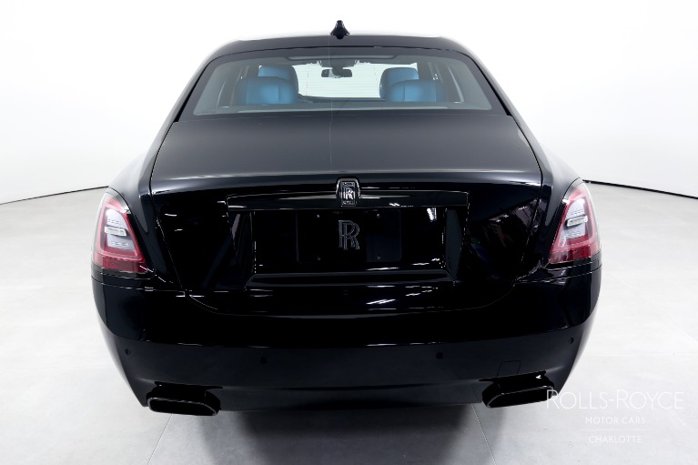 Used-2022-Rolls-Royce-Black-Badge-Ghost