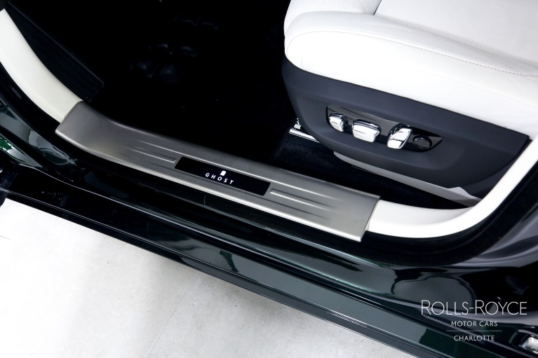 Used-2022-Rolls-Royce-Ghost