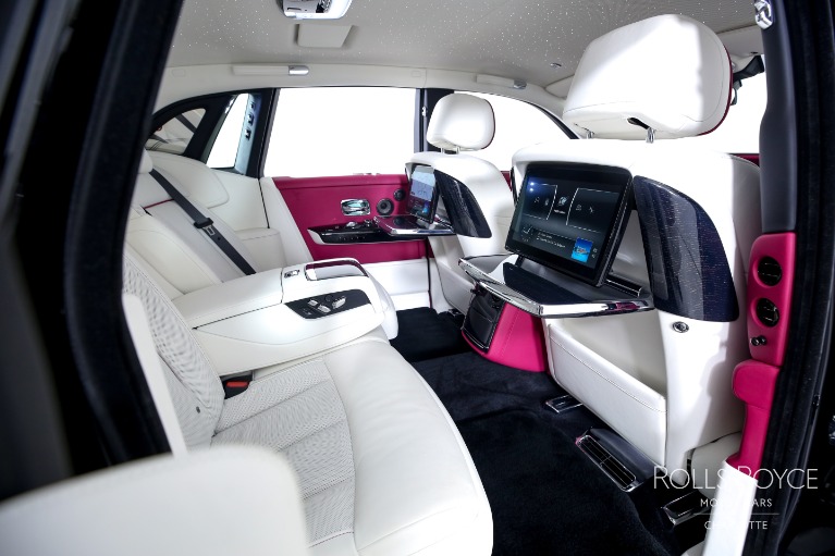 Used-2023-Rolls-Royce-Phantom